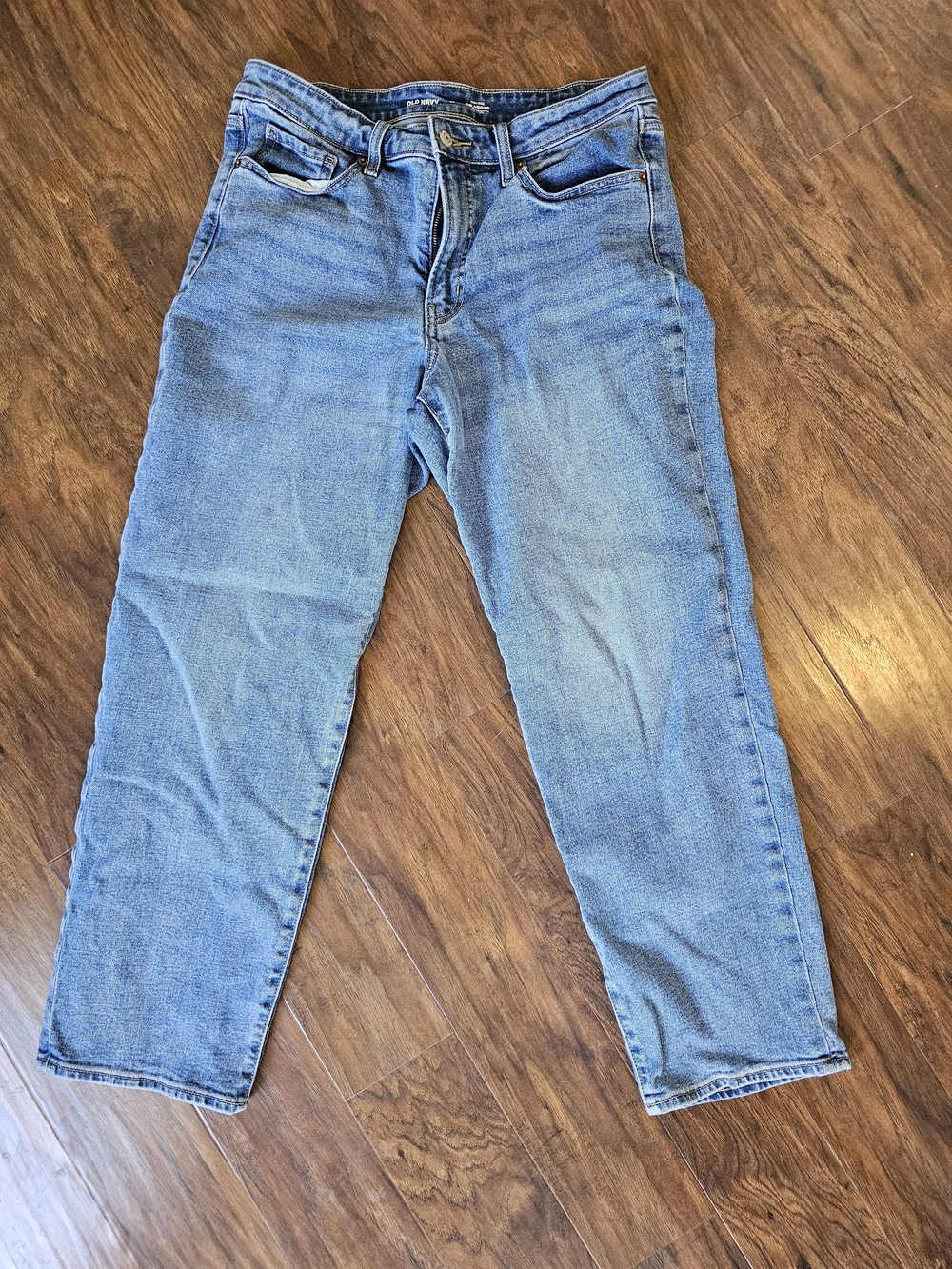 Old Navy Women’s OG Loose Jeans in Light Blue Wash